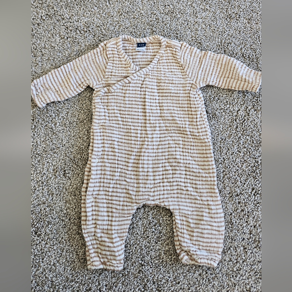 Old Navy 0-3 Months